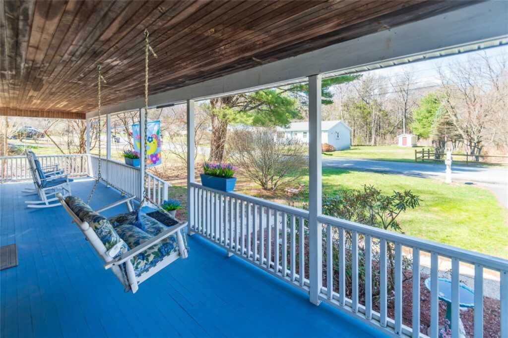 123 Barclay Lane, Saugerties, NY 12477 - Photo 3 of 36