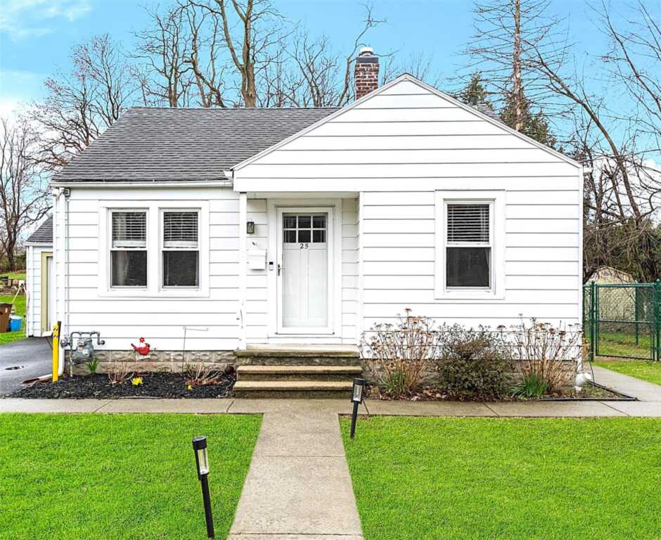 25 Hayes Street, Kingston, NY 12401 - Photo 2 of 26