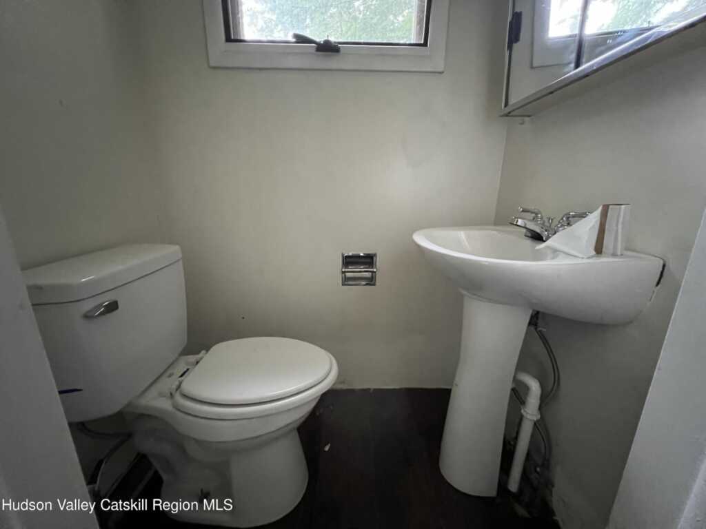 599-601 Delaware Ave, Kingston, NY 12401 - Photo 16 of 23