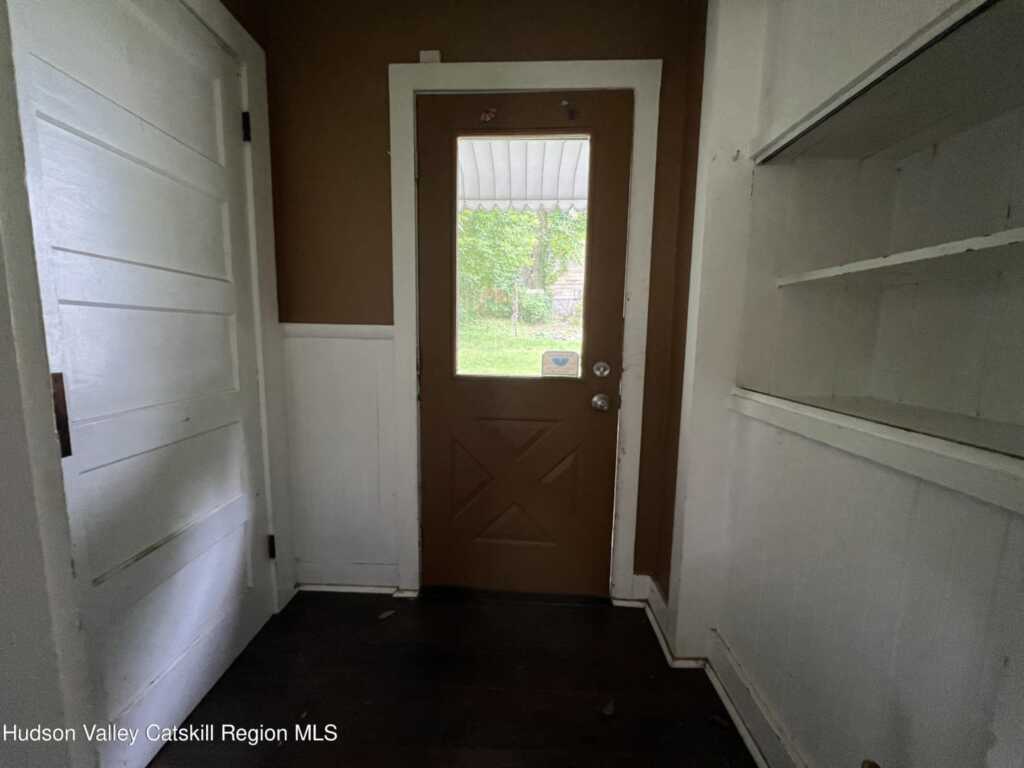 599-601 Delaware Ave, Kingston, NY 12401 - Photo 6 of 23