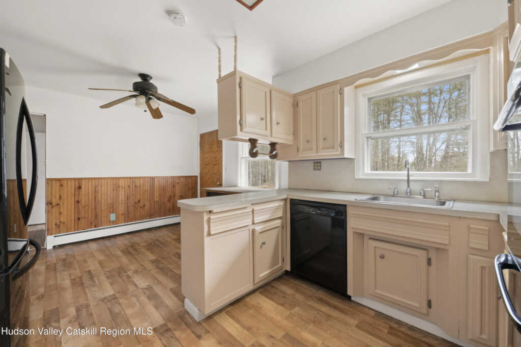 146 Sherman Road, Kingston, NY 12401 - Photo 6 of 24