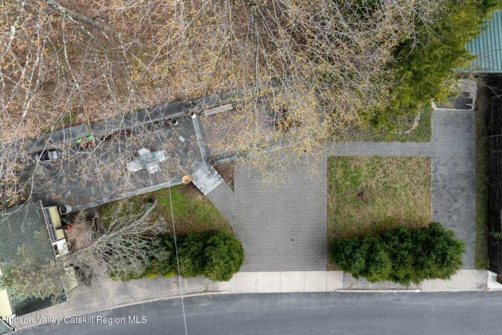 14 Davis Street, Kingston, NY 12401 - Photo 30 of 32