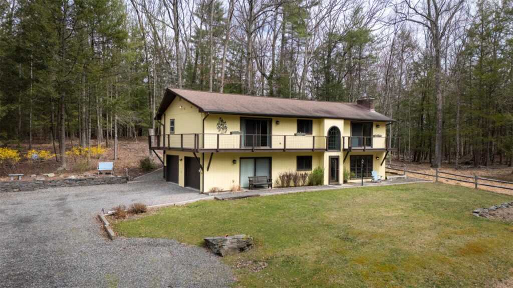 23 Maurizi Lane, Woodstock, NY 12498 - Photo 2 of 35