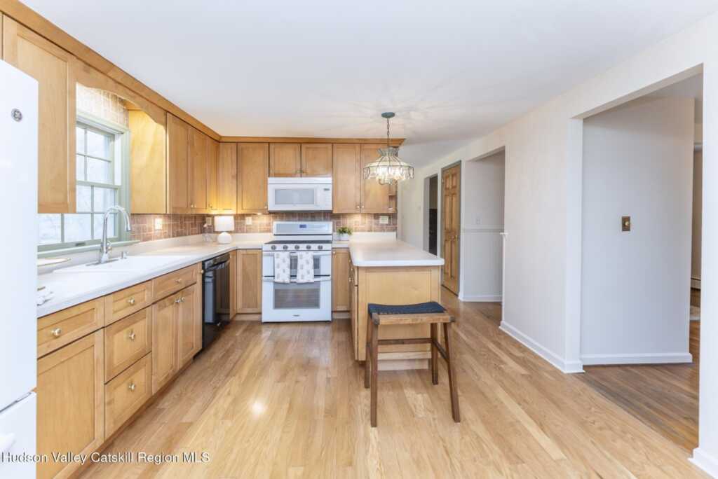 2963 Us-209, Kingston, NY 12401 - Photo 6 of 50