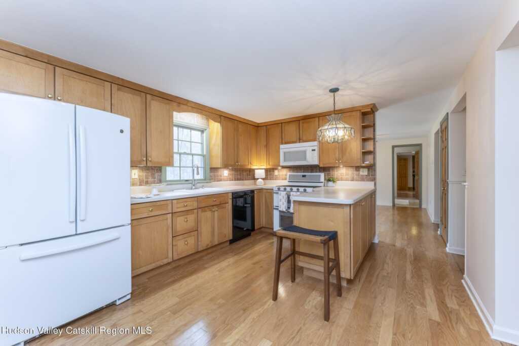 2963 Us-209, Kingston, NY 12401 - Photo 7 of 50