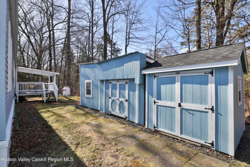 1071 Veterans Way, Phoenicia, NY 12464 - Photo 16 of 27