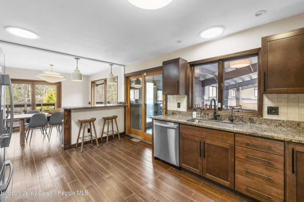 40 Max'S Place, Kingston, NY 12401 - Photo 12 of 42