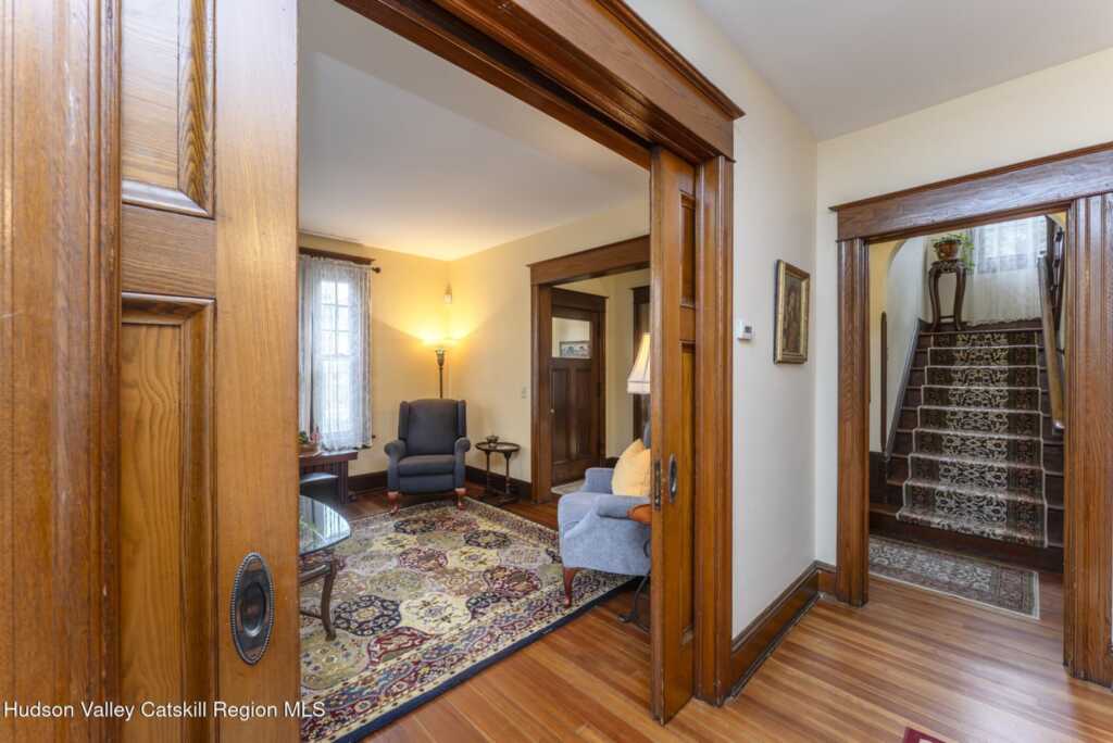 193 Pearl Street, Kingston, NY 12401 - Photo 12 of 50