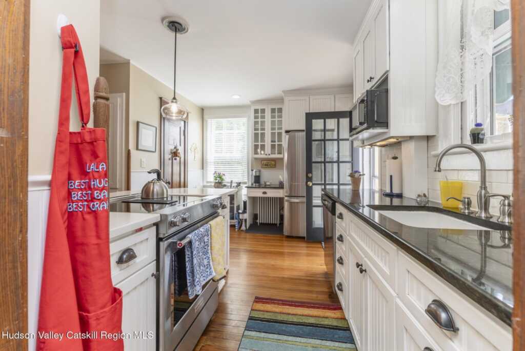 193 Pearl Street, Kingston, NY 12401 - Photo 15 of 50