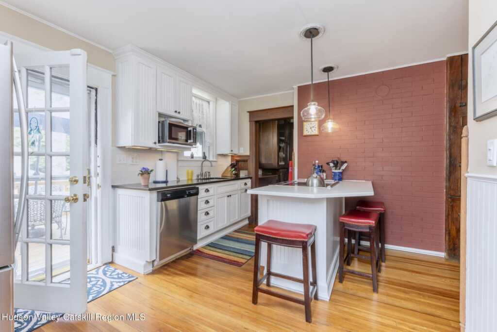 193 Pearl Street, Kingston, NY 12401 - Photo 16 of 50