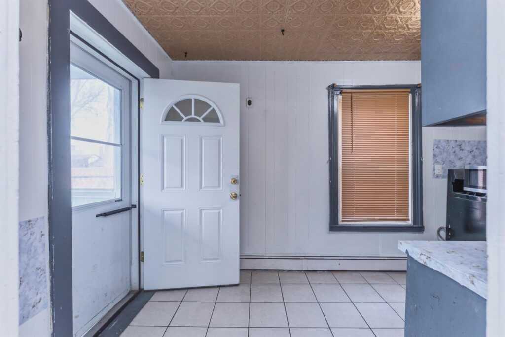 143 Prospect Street, Kingston, NY 12401 - Photo 13 of 35
