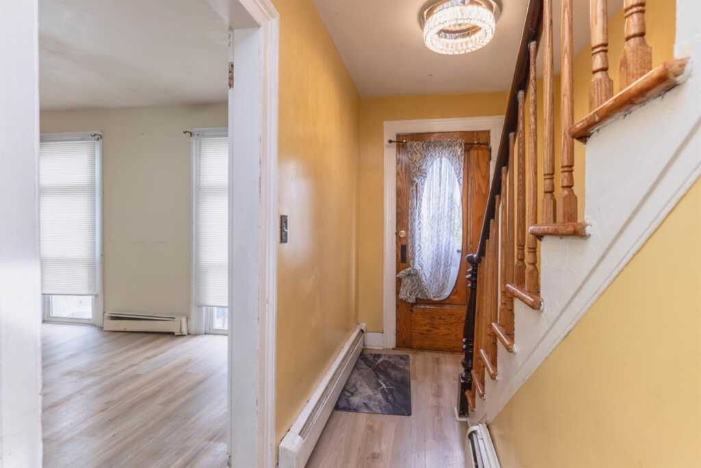 143 Prospect Street, Kingston, NY 12401 - Photo 4 of 35