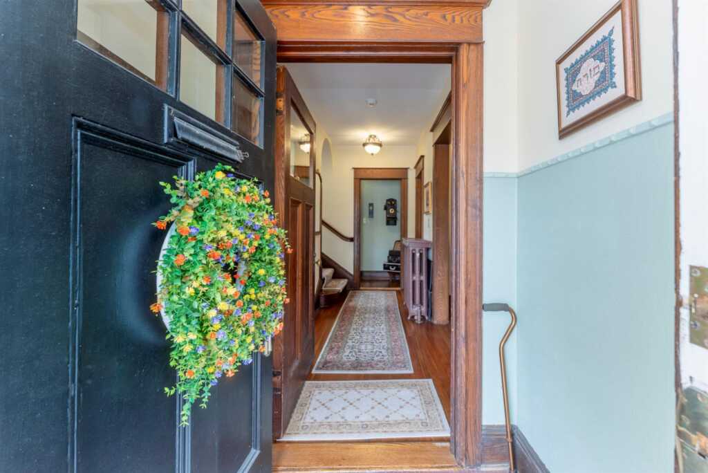 193 Pearl Street, Kingston, NY 12401 - Photo 2 of 50
