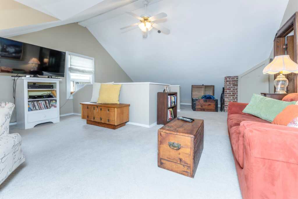 193 Pearl Street, Kingston, NY 12401 - Photo 3 of 50