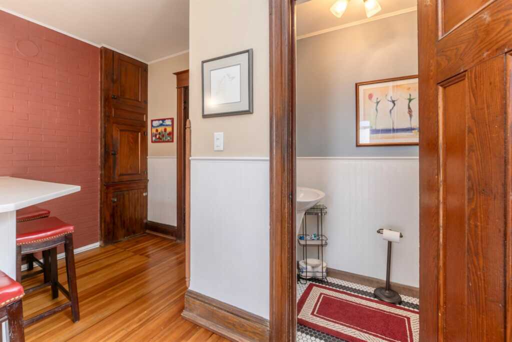 193 Pearl Street, Kingston, NY 12401 - Photo 38 of 50