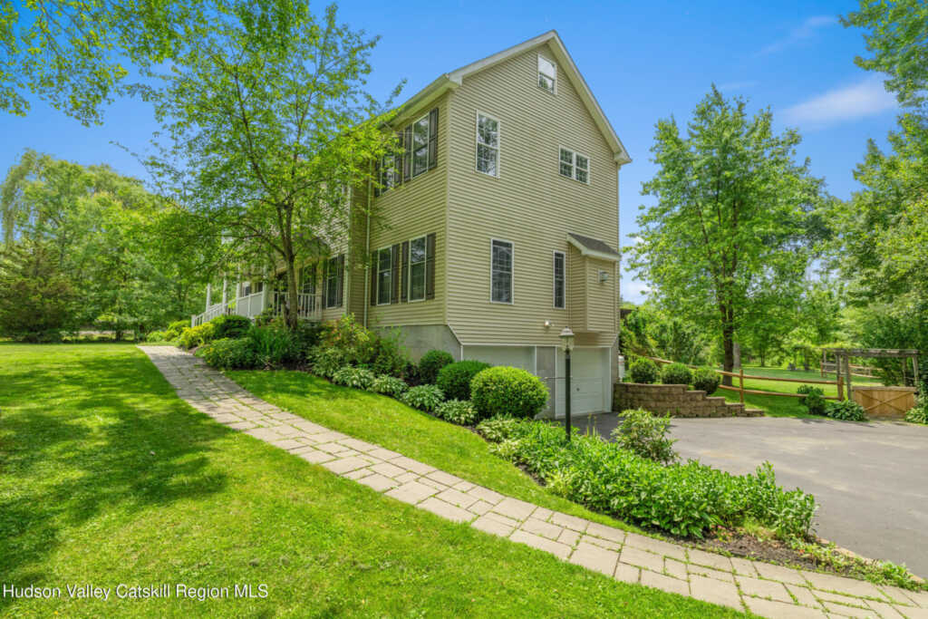 29 Hawk Hill Road, New Paltz, NY 12561 - Photo 4 of 50