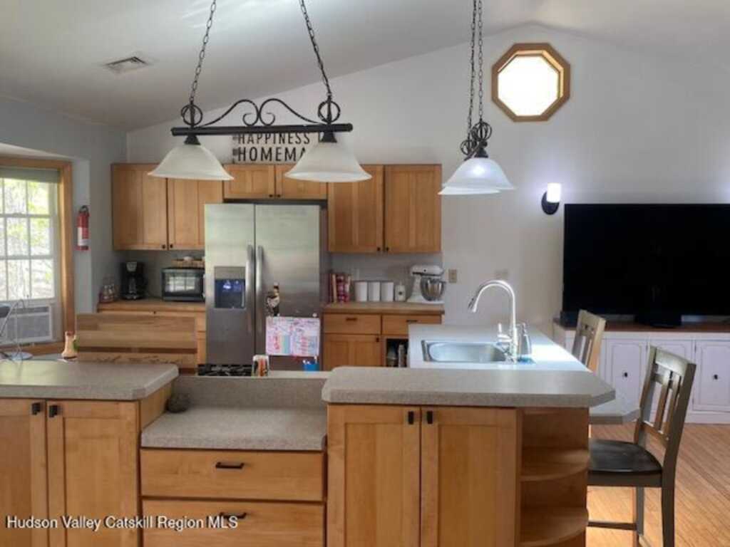 87 Dock Street Street, Saugerties, NY 12477 - Photo 4 of 40