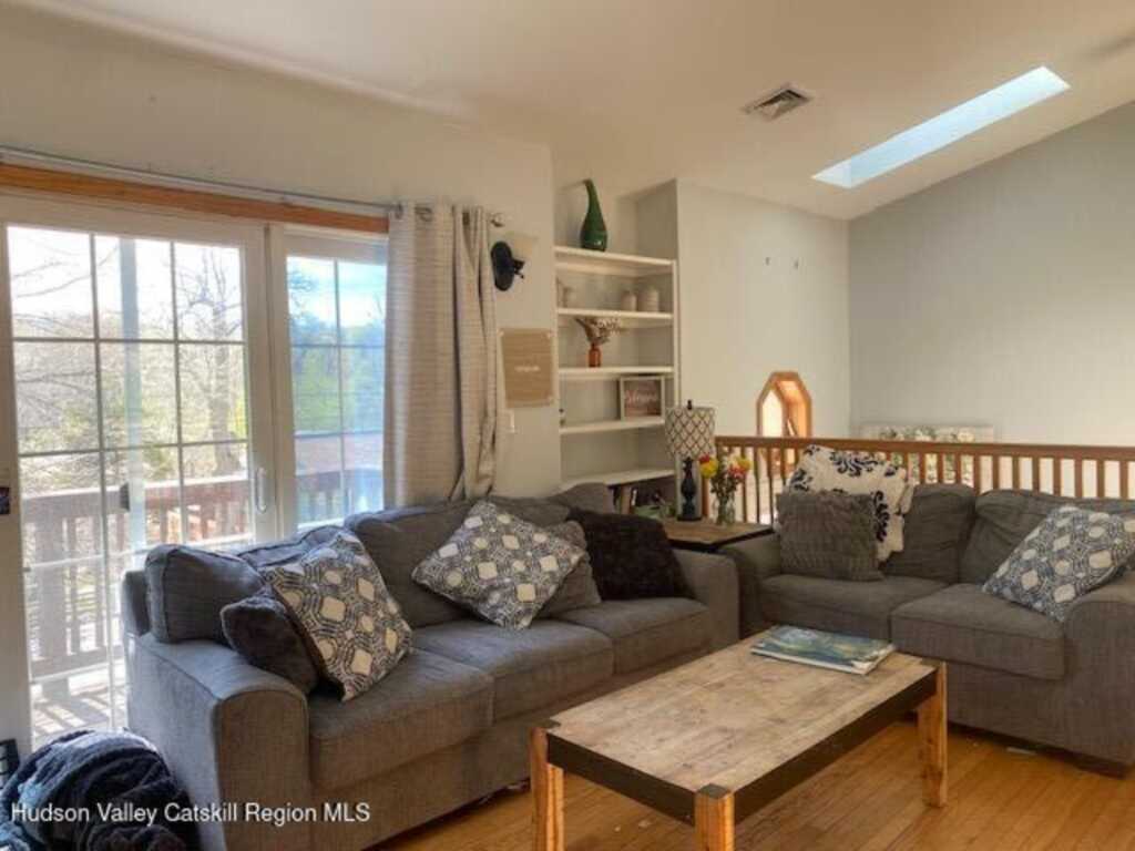 87 Dock Street Street, Saugerties, NY 12477 - Photo 6 of 40