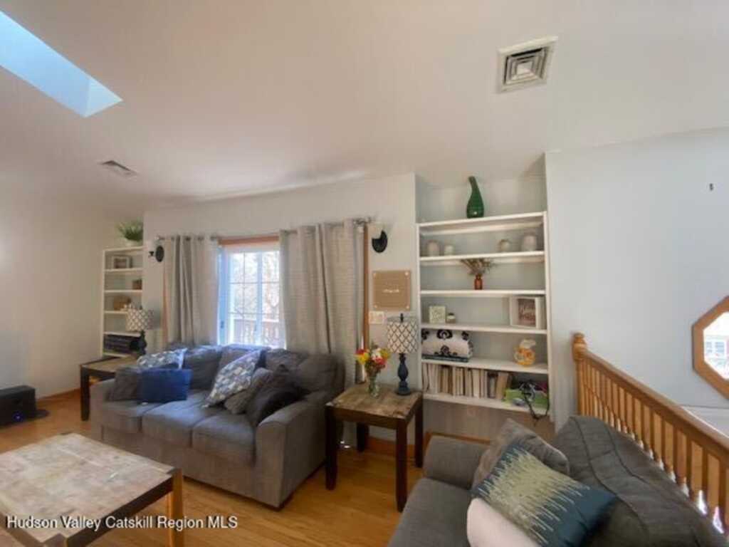 87 Dock Street Street, Saugerties, NY 12477 - Photo 8 of 40