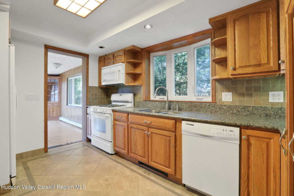 15 Spaulding Lane, Saugerties, NY 12477 - Photo 10 of 29