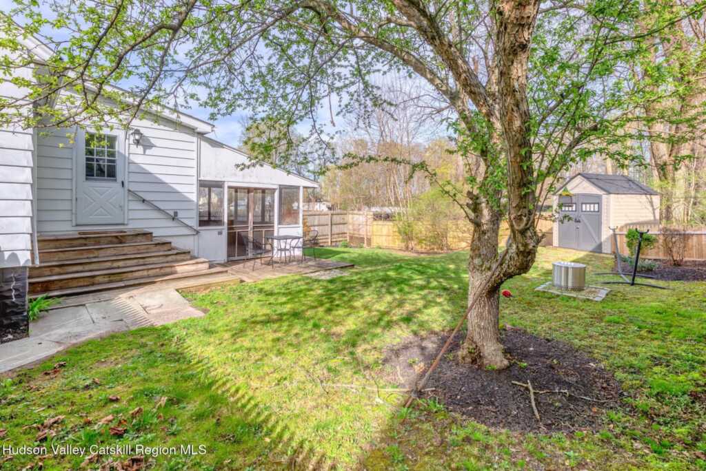 160 Fairview Avenue, Kingston, NY 12401 - Photo 32 of 38