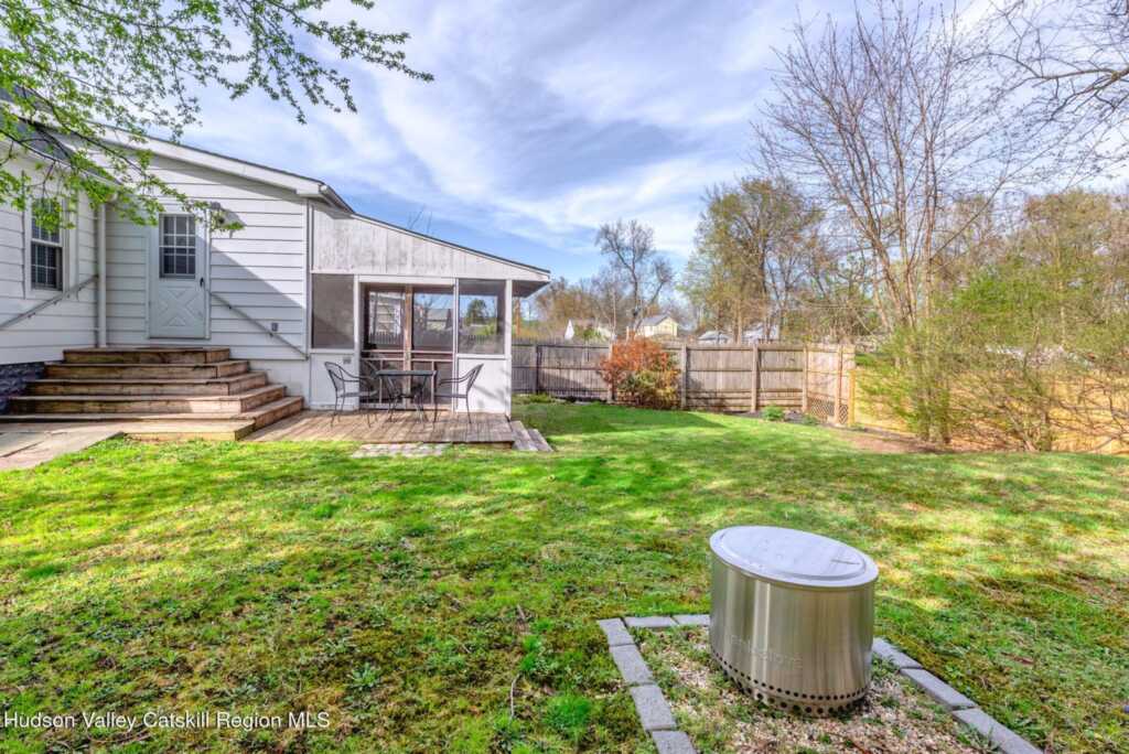 160 Fairview Avenue, Kingston, NY 12401 - Photo 33 of 38