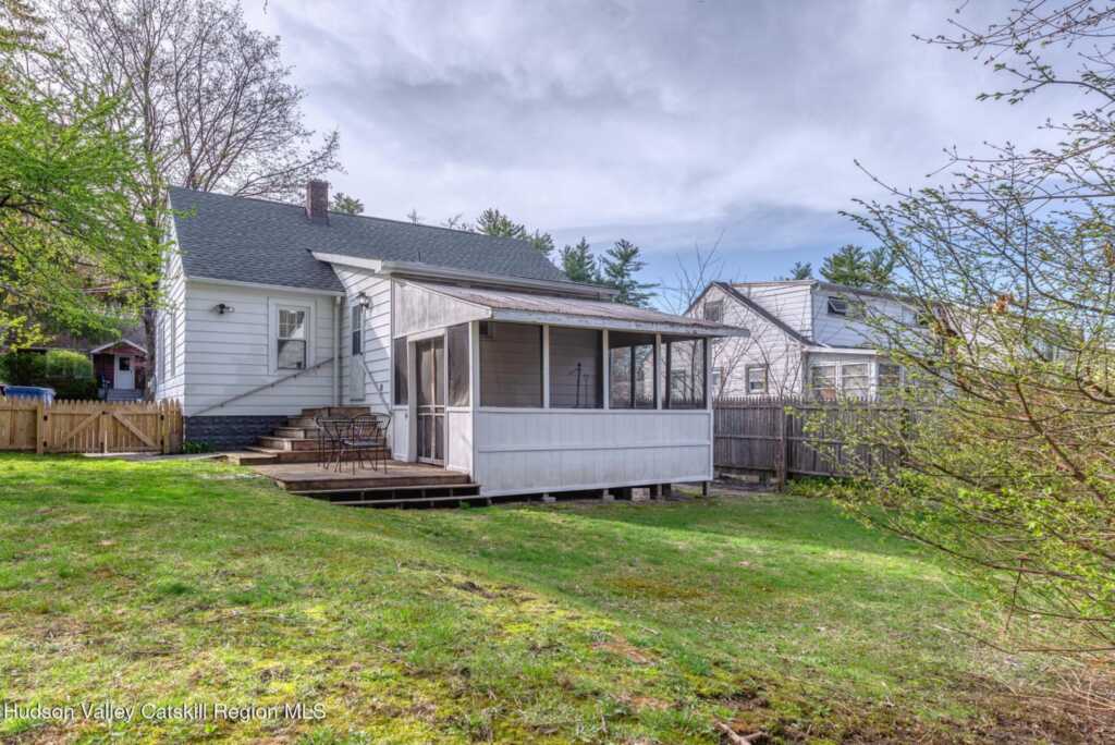 160 Fairview Avenue, Kingston, NY 12401 - Photo 36 of 38