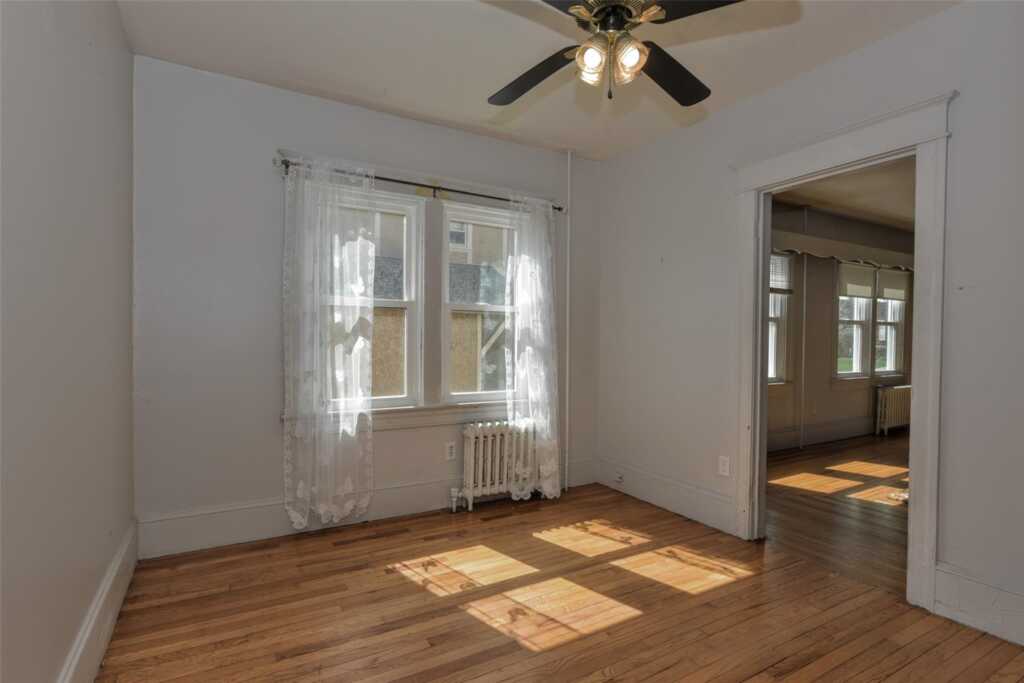 16 Roosevelt Avenue, Kingston, NY 12401 - Photo 12 of 25