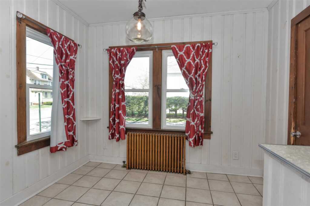 16 Roosevelt Avenue, Kingston, NY 12401 - Photo 15 of 25