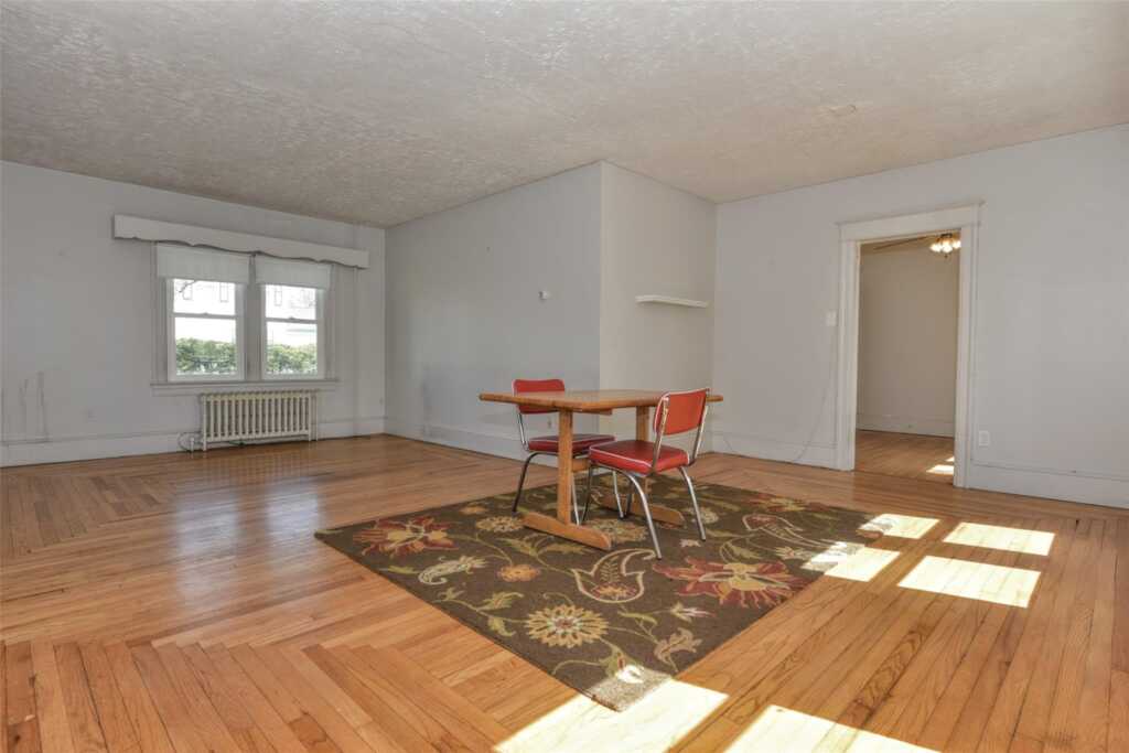 16 Roosevelt Avenue, Kingston, NY 12401 - Photo 7 of 25