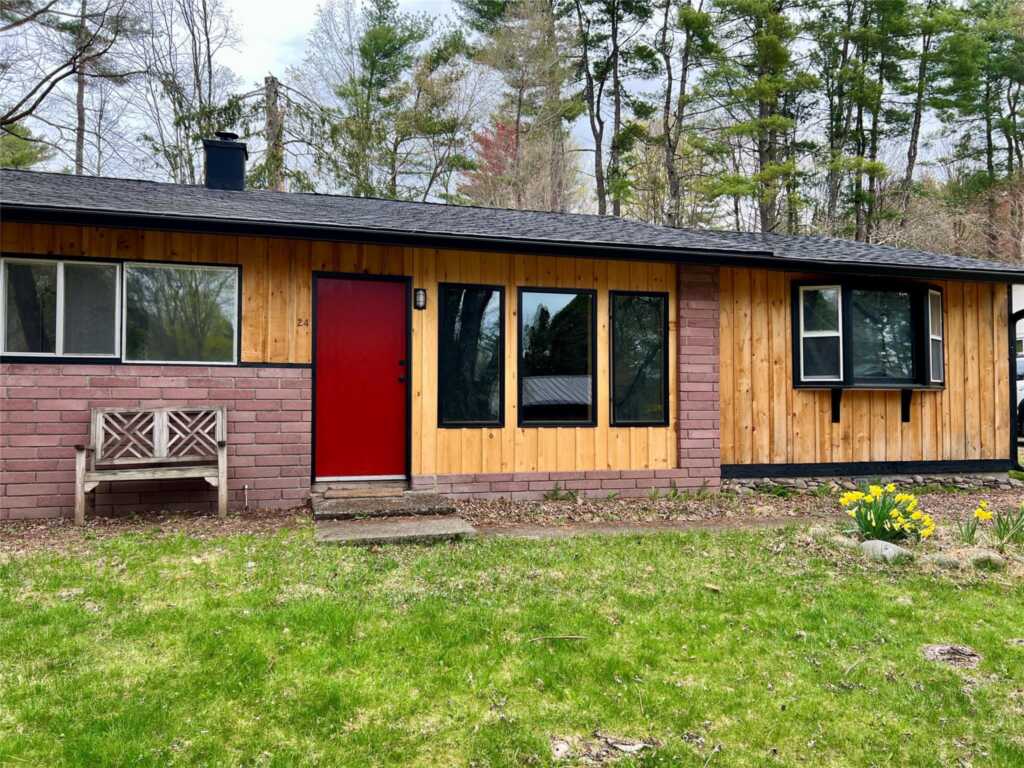 24 Overlook Drive, Woodstock, NY 12498
