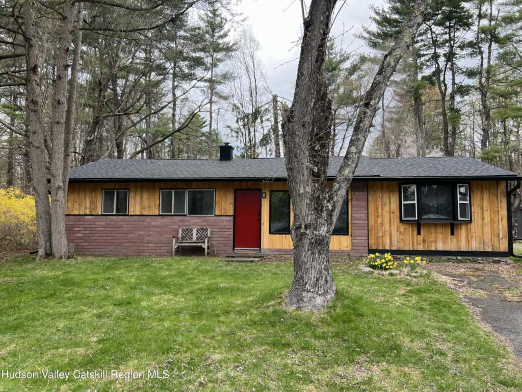 24 Overlook Drive, Woodstock, NY 12498 - Photo 2 of 18