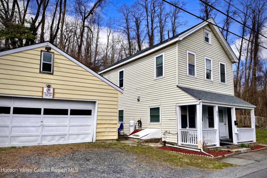 195 North Street, Kingston, NY 12401 - Photo 2 of 11