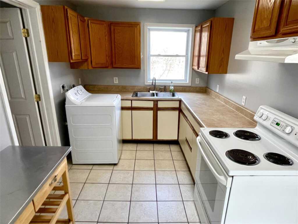 195 North Street, Kingston, NY 12401 - Photo 6 of 10