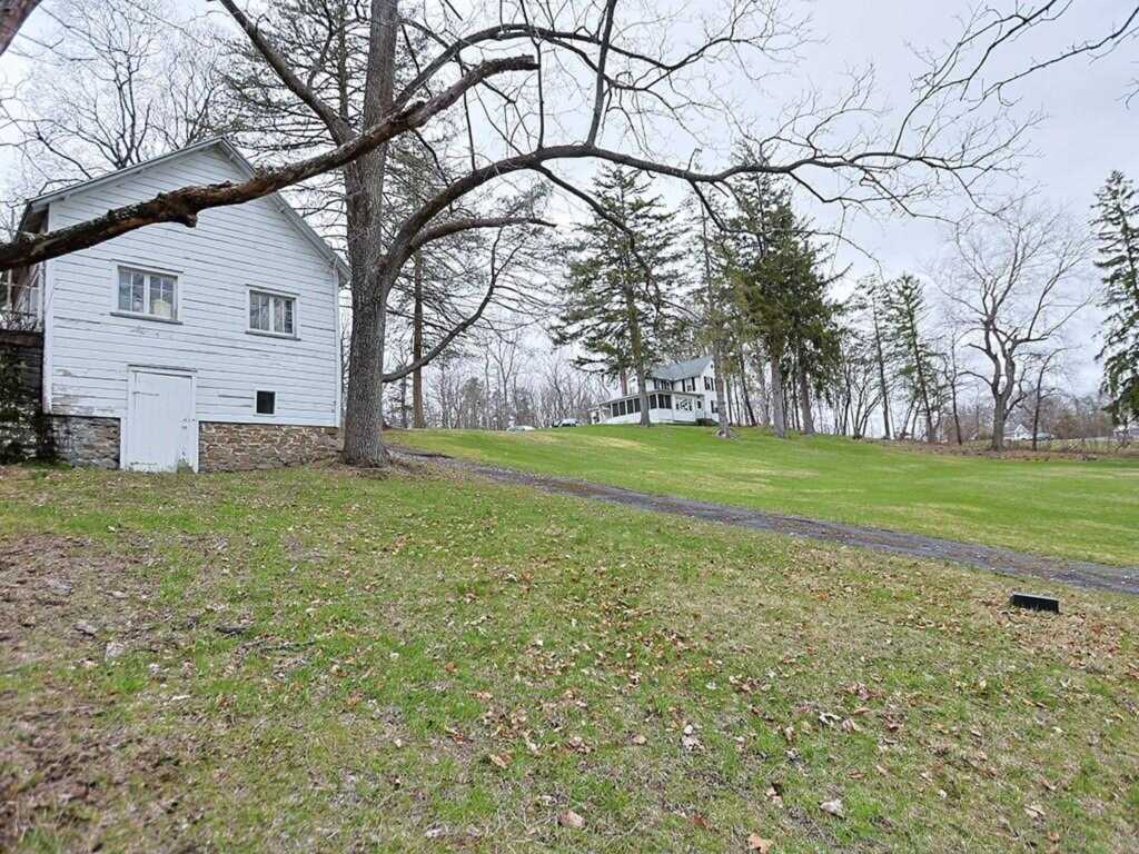 4073 Route 9W, Saugerties, NY 12477 - Photo 4 of 40
