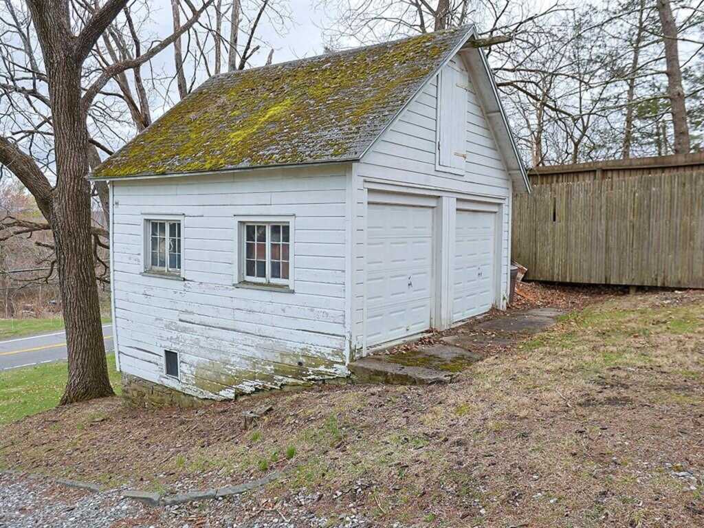4073 Route 9W, Saugerties, NY 12477 - Photo 5 of 40