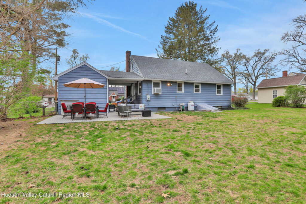 1126 Dogwood Street, Kingston, NY 12401 - Photo 4 of 21