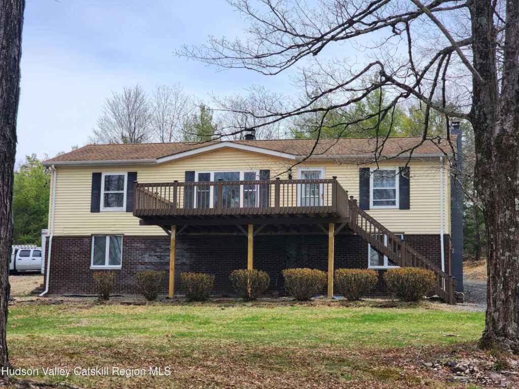68 Waughkonk, Kingston, NY 12401