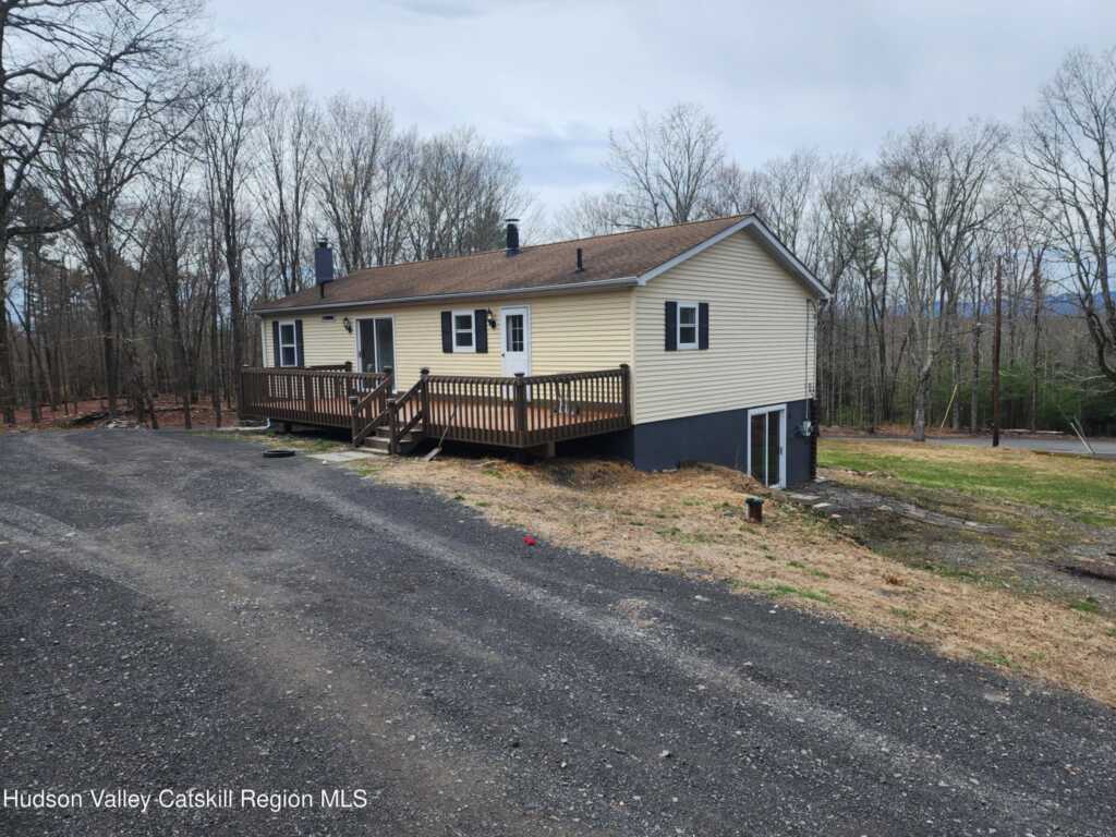 68 Waughkonk, Kingston, NY 12401 - Photo 12 of 26