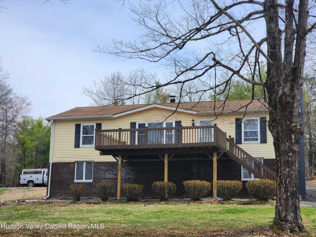 68 Waughkonk, Kingston, NY 12401 - Photo 2 of 26
