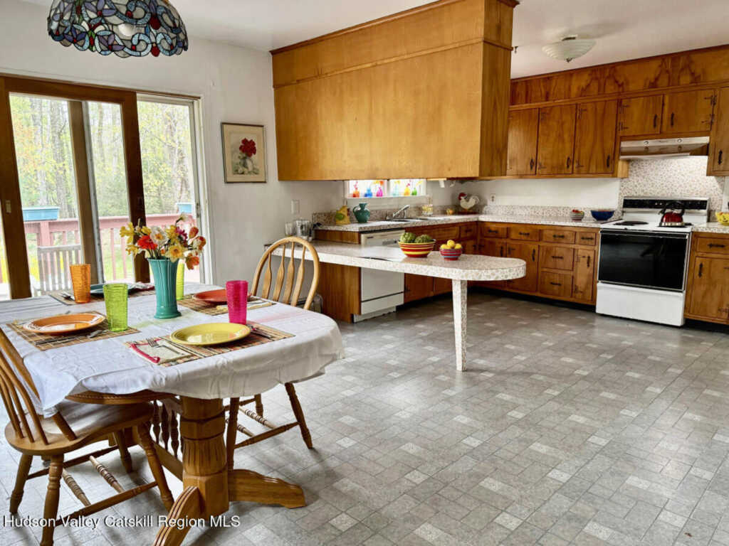 176 Hurley Road, Woodstock, NY 12498 - Photo 8 of 39