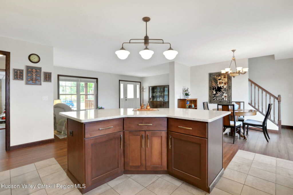 25 Mill Ln Extension, Saugerties, NY 12477 - Photo 10 of 46