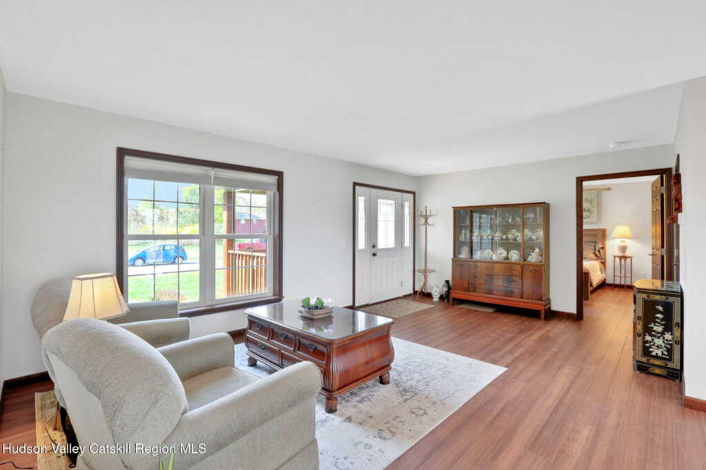 25 Mill Ln Extension, Saugerties, NY 12477 - Photo 4 of 46