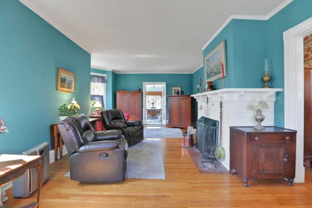 181 Washington Avenue, Kingston, NY 12401 - Photo 12 of 38