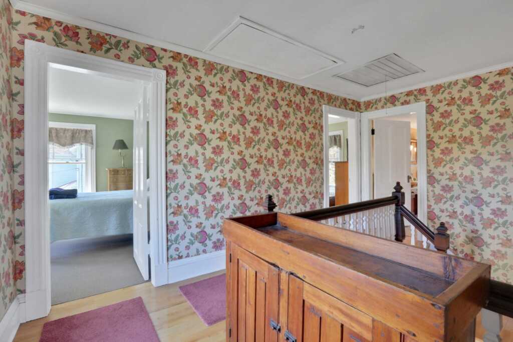 181 Washington Avenue, Kingston, NY 12401 - Photo 27 of 38