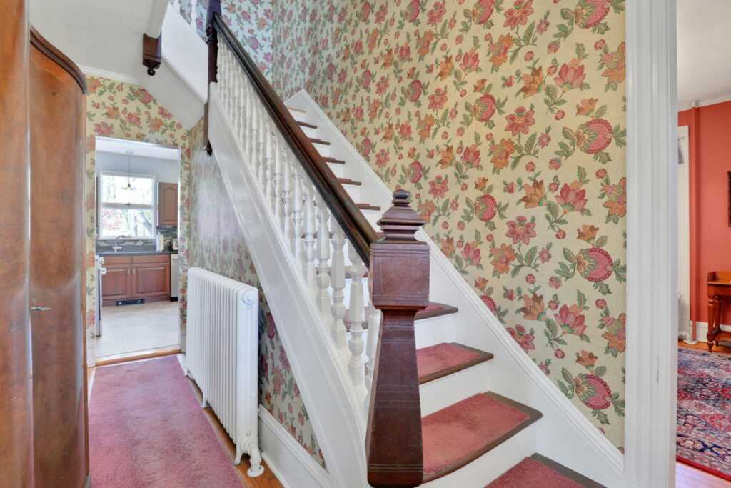 181 Washington Avenue, Kingston, NY 12401 - Photo 7 of 38