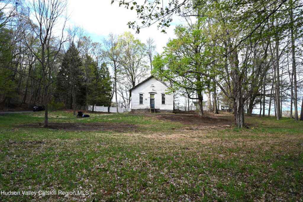 90 Sheehan Lane, Saugerties, NY 12477 - Photo 5 of 18
