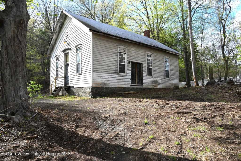 90 Sheehan Lane, Saugerties, NY 12477 - Photo 6 of 18