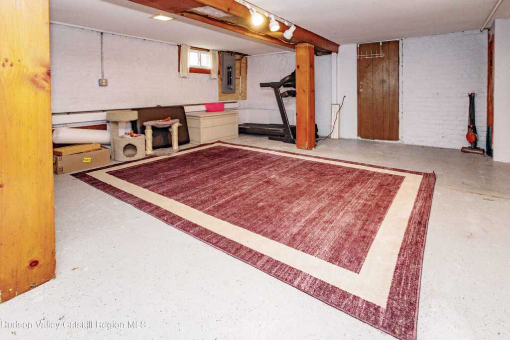 192 Delaware Street, Saugerties, NY 12477 - Photo 27 of 32