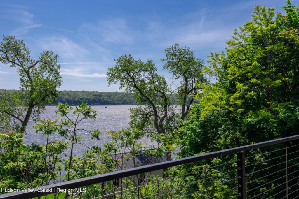 72 Fiero Road, Saugerties, NY 12477 - Photo 4 of 31